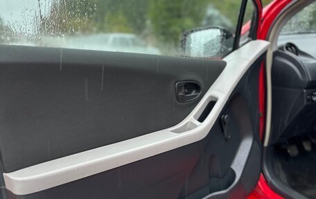 Toyota Yaris III рестайлинг, 2007 год, 560 000 рублей, 10 фотография