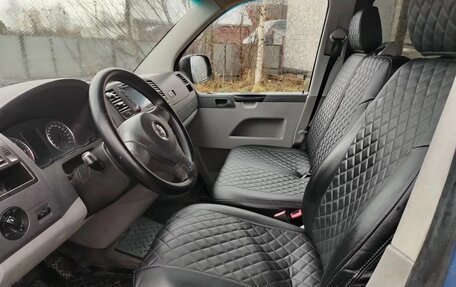 Volkswagen Caravelle T5, 2010 год, 955 000 рублей, 7 фотография
