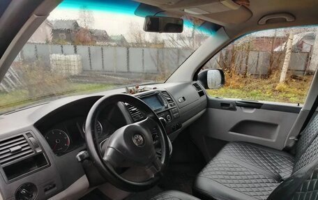 Volkswagen Caravelle T5, 2010 год, 955 000 рублей, 9 фотография