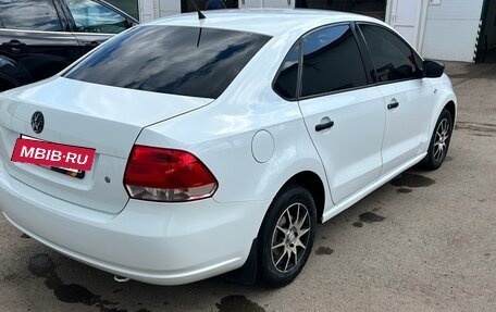 Volkswagen Polo VI (EU Market), 2013 год, 700 000 рублей, 3 фотография