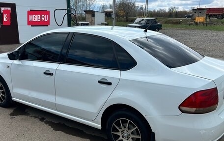 Volkswagen Polo VI (EU Market), 2013 год, 700 000 рублей, 2 фотография