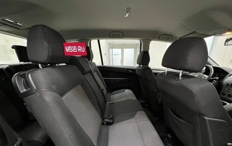 Opel Zafira B, 2013 год, 1 130 000 рублей, 34 фотография