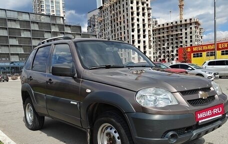 Chevrolet Niva I рестайлинг, 2013 год, 460 000 рублей, 3 фотография