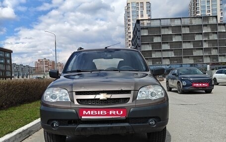 Chevrolet Niva I рестайлинг, 2013 год, 460 000 рублей, 2 фотография
