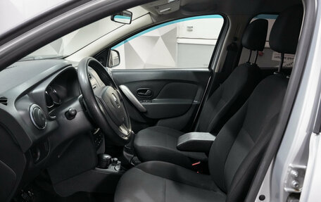 Renault Logan II, 2015 год, 733 000 рублей, 9 фотография