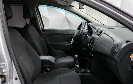 Renault Logan II, 2015 год, 733 000 рублей, 11 фотография