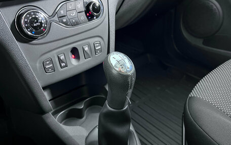 Renault Sandero II рестайлинг, 2016 год, 924 000 рублей, 13 фотография