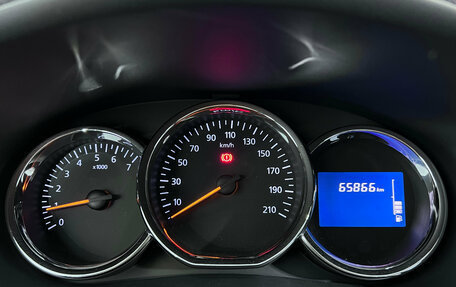 Renault Sandero II рестайлинг, 2016 год, 924 000 рублей, 17 фотография