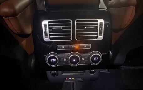 Land Rover Range Rover IV рестайлинг, 2015 год, 4 249 000 рублей, 10 фотография