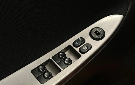 Hyundai Solaris II рестайлинг, 2015 год, 1 080 000 рублей, 15 фотография