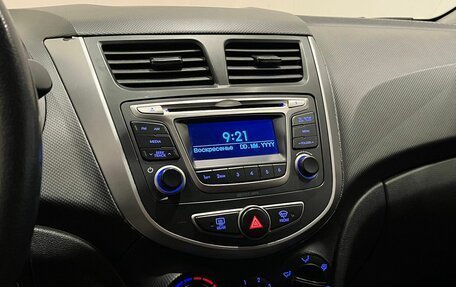 Hyundai Solaris II рестайлинг, 2015 год, 1 080 000 рублей, 17 фотография