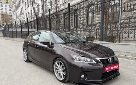 Lexus CT I рестайлинг, 2013 год, 1 690 000 рублей, 2 фотография