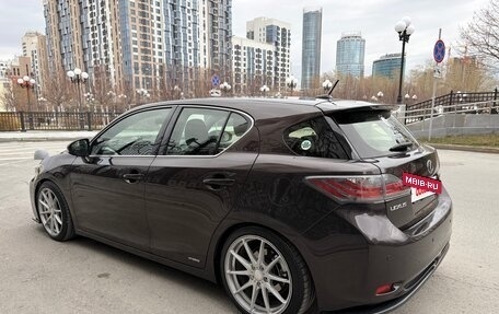 Lexus CT I рестайлинг, 2013 год, 1 690 000 рублей, 5 фотография