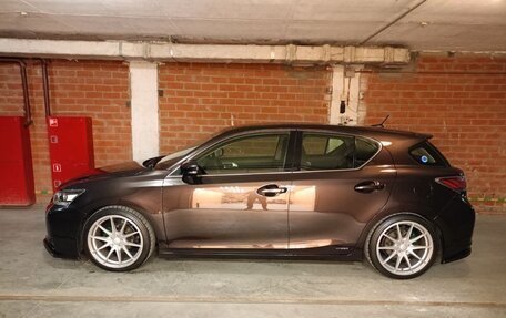 Lexus CT I рестайлинг, 2013 год, 1 690 000 рублей, 31 фотография