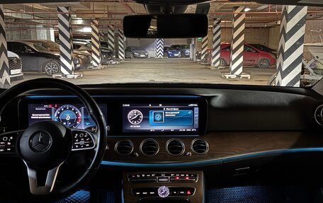 Mercedes-Benz E-Класс, 2019 год, 3 200 000 рублей, 8 фотография