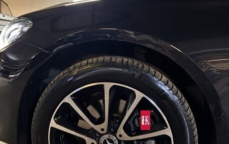 Mercedes-Benz E-Класс, 2019 год, 3 200 000 рублей, 7 фотография