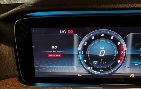 Mercedes-Benz E-Класс, 2019 год, 3 200 000 рублей, 12 фотография