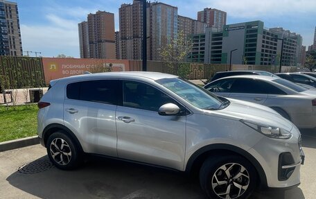 KIA Sportage IV рестайлинг, 2020 год, 2 995 000 рублей, 2 фотография