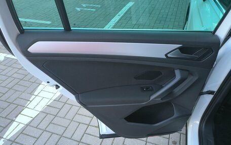 Volkswagen Tiguan II, 2018 год, 1 940 000 рублей, 16 фотография