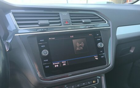 Volkswagen Tiguan II, 2018 год, 1 940 000 рублей, 29 фотография