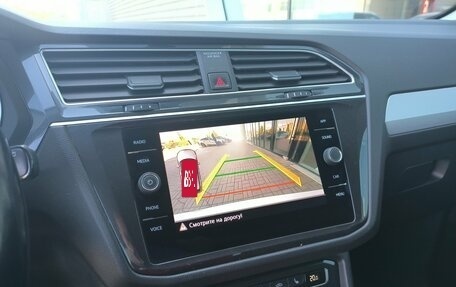 Volkswagen Tiguan II, 2018 год, 1 940 000 рублей, 30 фотография