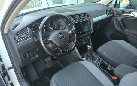 Volkswagen Tiguan II, 2018 год, 1 940 000 рублей, 32 фотография