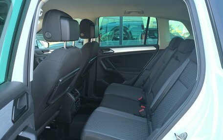 Volkswagen Tiguan II, 2018 год, 1 940 000 рублей, 38 фотография