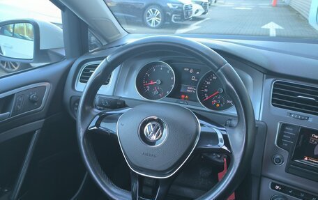 Volkswagen Golf VII, 2013 год, 1 030 000 рублей, 24 фотография