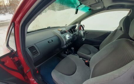 Honda Fit III, 2003 год, 250 000 рублей, 16 фотография