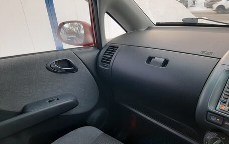 Honda Fit III, 2003 год, 250 000 рублей, 23 фотография