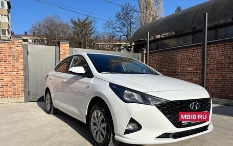 Hyundai Solaris II рестайлинг, 2021 год, 1 788 000 рублей, 3 фотография