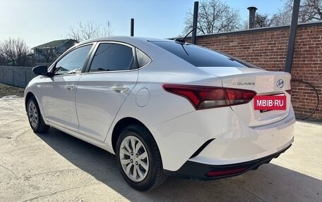 Hyundai Solaris II рестайлинг, 2021 год, 1 788 000 рублей, 4 фотография