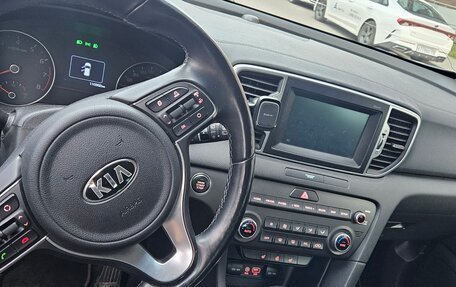 KIA Sportage IV рестайлинг, 2018 год, 2 200 000 рублей, 8 фотография