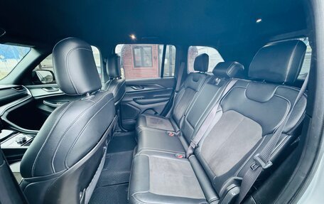 Jeep Grand Cherokee, 2023 год, 7 350 000 рублей, 17 фотография