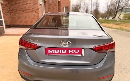 Hyundai Solaris II рестайлинг, 2017 год, 1 100 000 рублей, 4 фотография