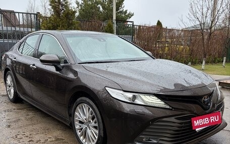 Toyota Camry, 2019 год, 2 800 000 рублей, 2 фотография