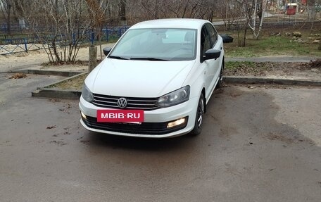 Volkswagen Polo VI (EU Market), 2019 год, 900 000 рублей, 2 фотография