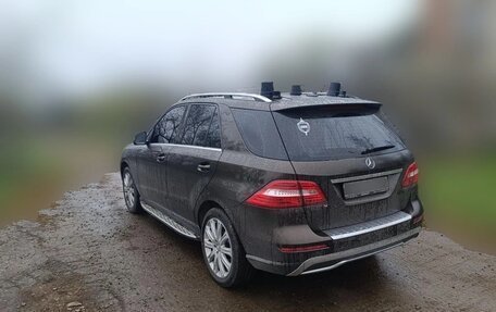 Mercedes-Benz M-Класс, 2012 год, 2 500 000 рублей, 6 фотография