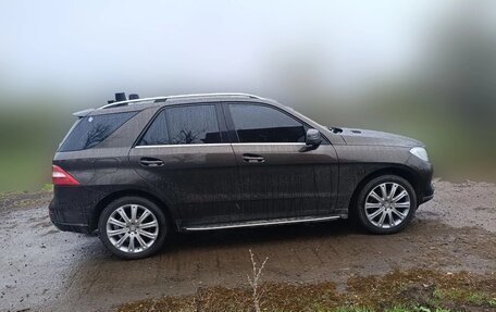 Mercedes-Benz M-Класс, 2012 год, 2 500 000 рублей, 5 фотография