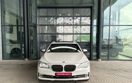 BMW 7 серия, 2015 год, 2 320 000 рублей, 3 фотография