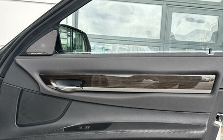 BMW 7 серия, 2015 год, 2 320 000 рублей, 28 фотография