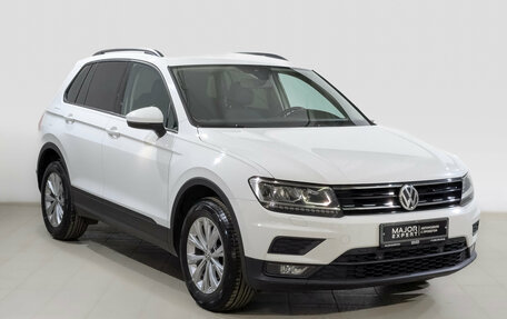 Volkswagen Tiguan II, 2020 год, 2 600 000 рублей, 3 фотография