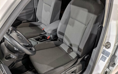 Volkswagen Tiguan II, 2020 год, 2 600 000 рублей, 20 фотография