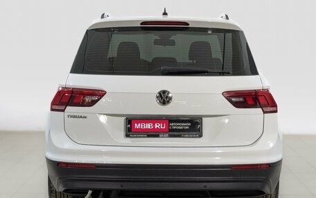 Volkswagen Tiguan II, 2020 год, 2 600 000 рублей, 6 фотография