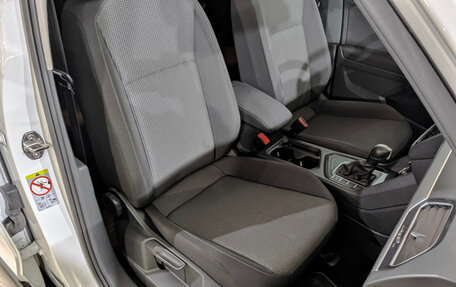 Volkswagen Tiguan II, 2020 год, 2 600 000 рублей, 23 фотография