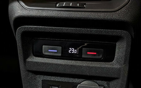 Volkswagen Tiguan II, 2020 год, 2 600 000 рублей, 25 фотография