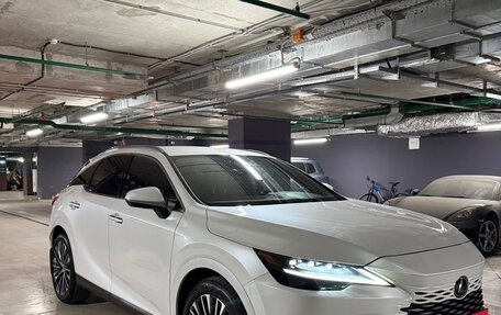 Lexus RX IV рестайлинг, 2023 год, 7 900 000 рублей, 1 фотография