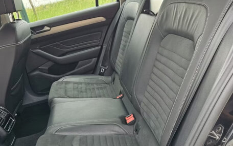 Volkswagen Passat B8 рестайлинг, 2023 год, 2 264 959 рублей, 10 фотография