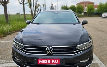 Volkswagen Passat B8 рестайлинг, 2023 год, 2 264 959 рублей, 2 фотография
