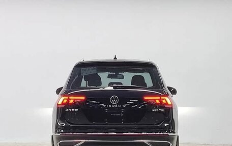 Volkswagen Tiguan II, 2022 год, 2 570 000 рублей, 6 фотография